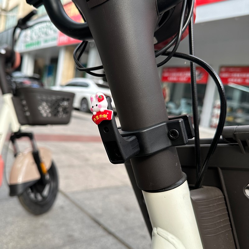 立马电动车挂钩前置通用电t瓶摩托车万能挂勾自行车踏板车挂钩可