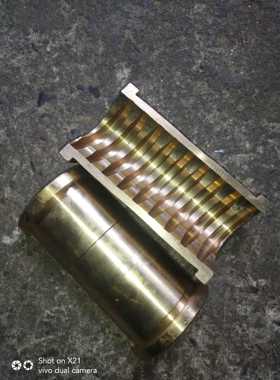 大连CD/CDS/CDE6140/6150/6245车床配件26305开合螺母T44*12