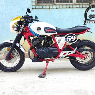 适用龙嘉V咖250专用改装后牌照支架 龙嘉全铁链条罩 尾灯支架灯条