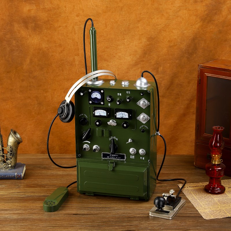 老式仿真无线电报机模型复古电台发报机摆件老物件装饰品拍摄道具