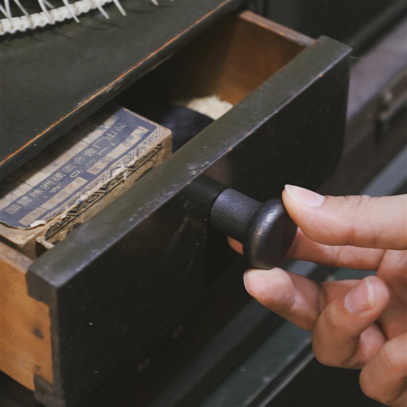 触造TOUGE 手工锻打铁坨坨拉手 单孔. 民宿家居