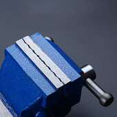 厂家直供轻型活动带砧台钳 台钳钳子台虎钳 Vise Industry bench