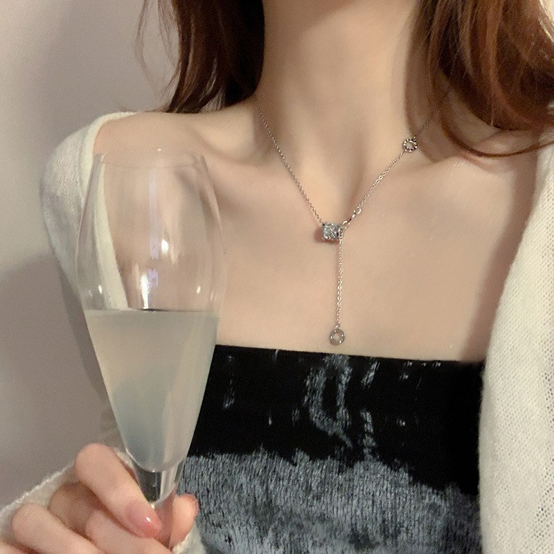 小蛮腰项链女轻奢小众设计感气质锁骨链秋冬毛衣链配饰V2023年新