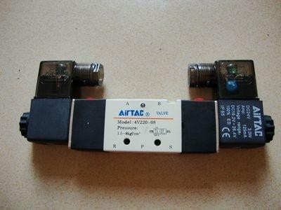 气动电磁阀4V220-08 -06亚德客型AIRTAC国产普通AC220V DC24V开关