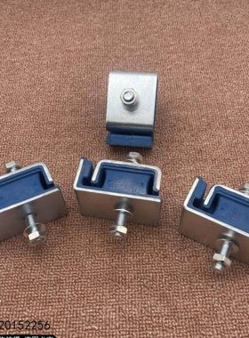 久保田挖掘机U25/30/U35/U45 D1503发动机机脚胶/垫 减震胶减震垫