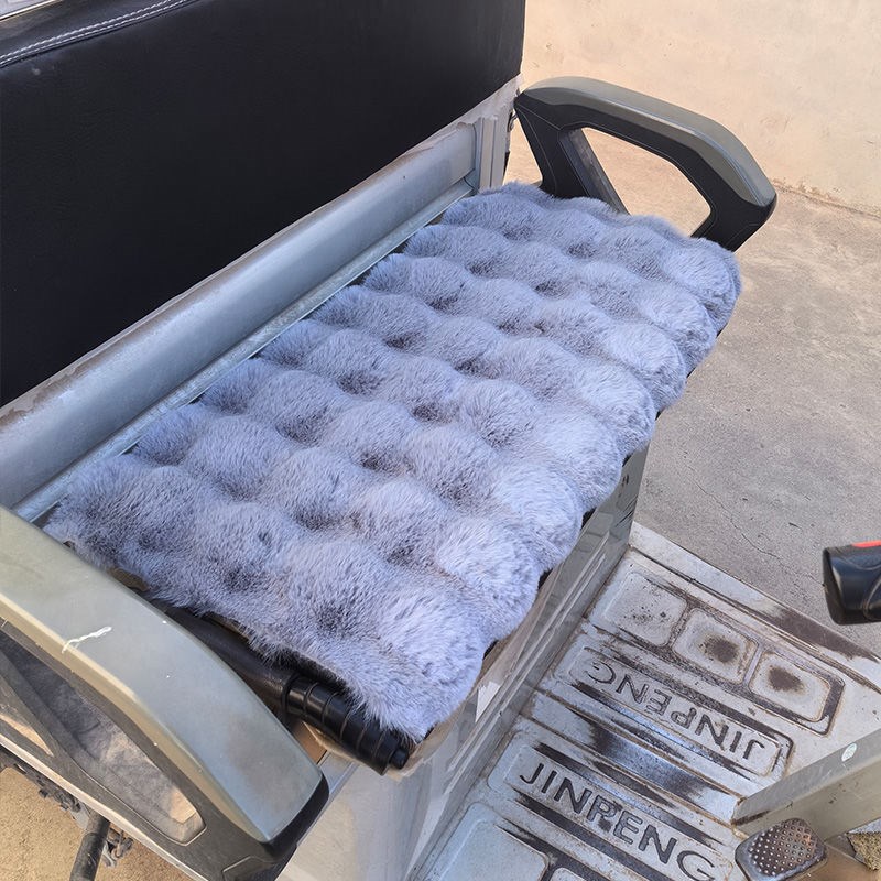 电动三轮车坐垫仿兔毛绒r冬季加厚保暖防滑通用座垫座套四轮车垫