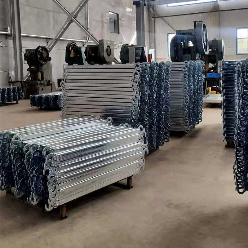 厂家供应镀锌钢跳踏板 冲孔盘扣脚手架跳板 工地挂钩钢跳板