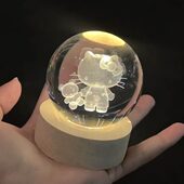哈喽kitty水晶球小夜灯女生生日礼物桌面摆件装 饰品可爱卡通治愈