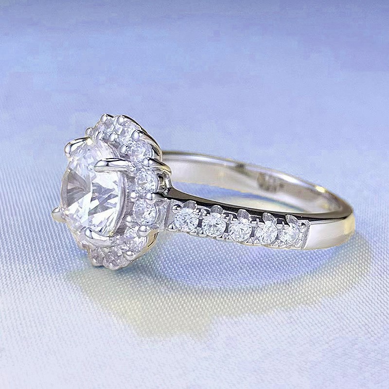 珠宝 2023新款S925银仿真钻石戒指8mm圆形白钻时.尚简约戒指