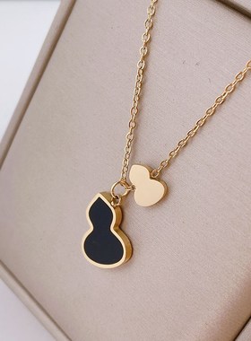 钛钢项链女葫芦h吊坠18k玫瑰金气质锁骨链轻奢锁骨链网红潮流饰品