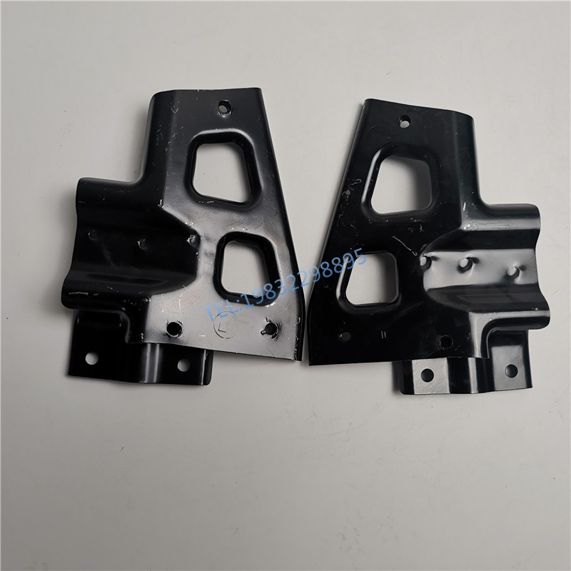 适配昆卡K2轮毂罩固定支架头盔连接板I铁片挡泥瓦三轮电动全车配