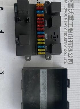 福田雷沃RG50/60/70收割机原厂配件,雷沃原装中央电器盒