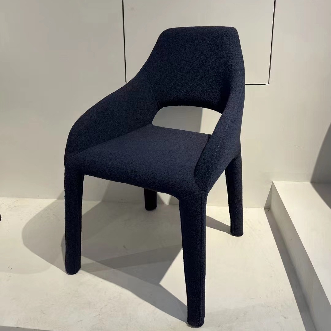 北欧布艺轻奢意式餐椅靠背书桌椅餐厅家用椅子现代简约扶手椅