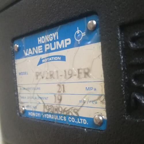 PV2R1-6-FR 8 10 12 17 19 21 25 28 31 低噪音叶片泵 VANE PUMP