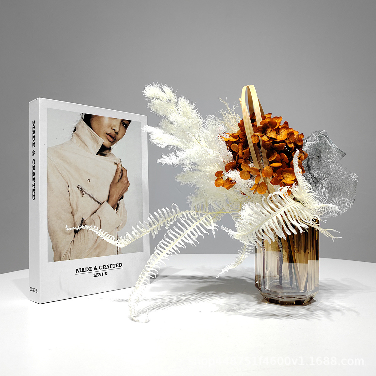 现代轻奢玻璃插花仿真花艺样板房客厅办公室售楼部洽谈桌软装摆件