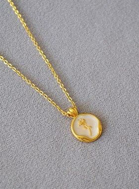 法式高雅珠光白j色珐琅复古玫瑰花金币吊坠淡水珍珠短款项链锁骨