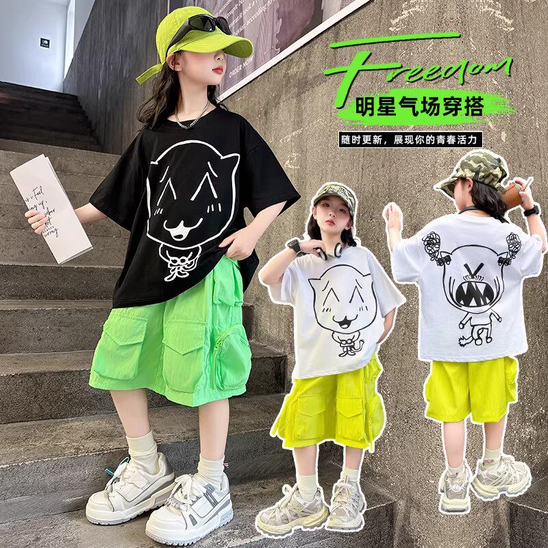 奥莱女童夏季套装2026新款夏装短袖女大童网红炸街工装短裤两件套