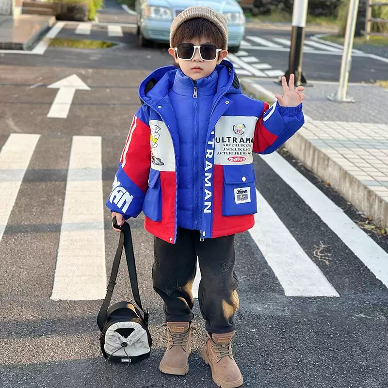 男童奥特曼三合一羽绒服冲锋衣潮