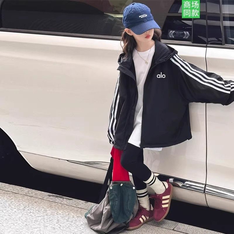 奥莱女童冬款连帽冲锋衣连帽外套