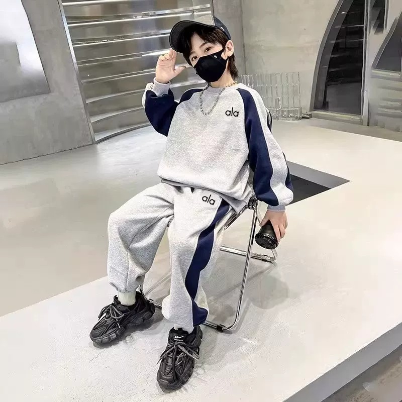 奥莱童装卫衣运动时尚休息套装