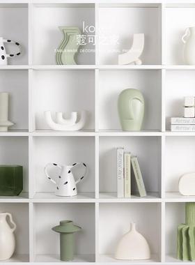 Koket蔻可简约现代样板间样板房书房书架软装装饰摆件装饰品组合