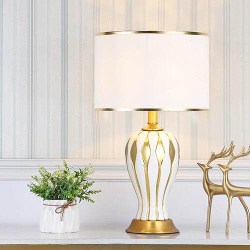 table lamp现代台灯客厅卧室床头灯简约温馨结婚描金陶瓷台灯