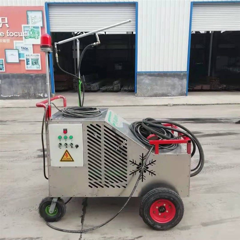 滑雪场坦克单人冰雪游乐坦克陆地沙滩雪地坦克,玩具/童车/益智/积木/模型,其他游乐设施,淘宝优惠券,粉丝福利购,淘宝优惠卷