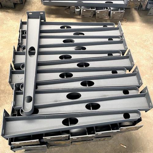 定制 雨棚钢梁 牛腿支架 满焊车棚挑梁 H碳钢幕墙牛腿 玻璃驳接爪