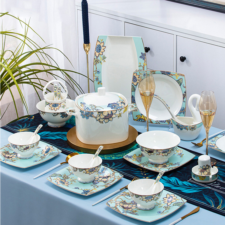 轻奢高档北欧碗碟套装家用日式骨瓷餐具套装碗盘子陶瓷饭碗筷组合