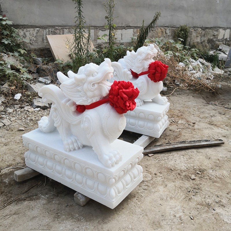 石雕招财貔貅摆件一对青石汉白玉镇宅看门石头貔貅店别墅门口摆件