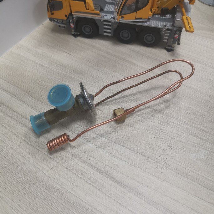 徐工吊车配件大全25K上车XCT25液压空调膨胀阀