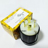 30公头WJ L16 8432 30A480V 工业 台湾嵘光引挂式 防松插头NEMA