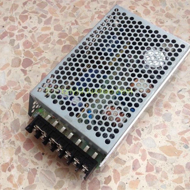 日本和泉IDEC PS3N-F 24A1CN 24V6.5A 100V输入开关电源 150W