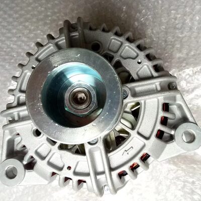 0124625058发电机凯斯6130收割机发电机84474354发电机14V200A