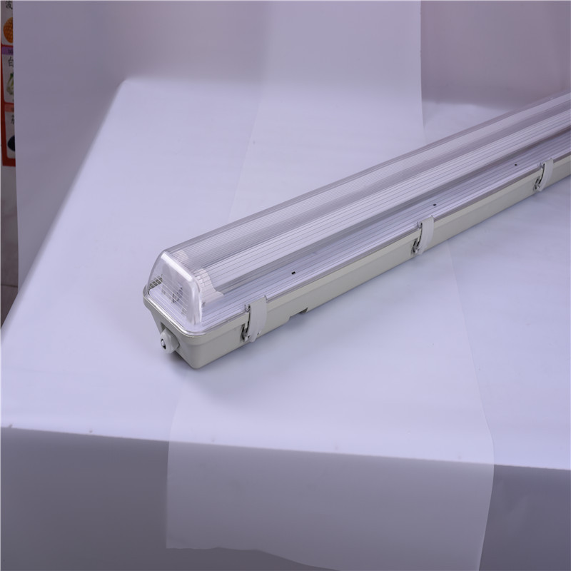 DC36V防水三防灯T8LED 应急180分钟三防灯