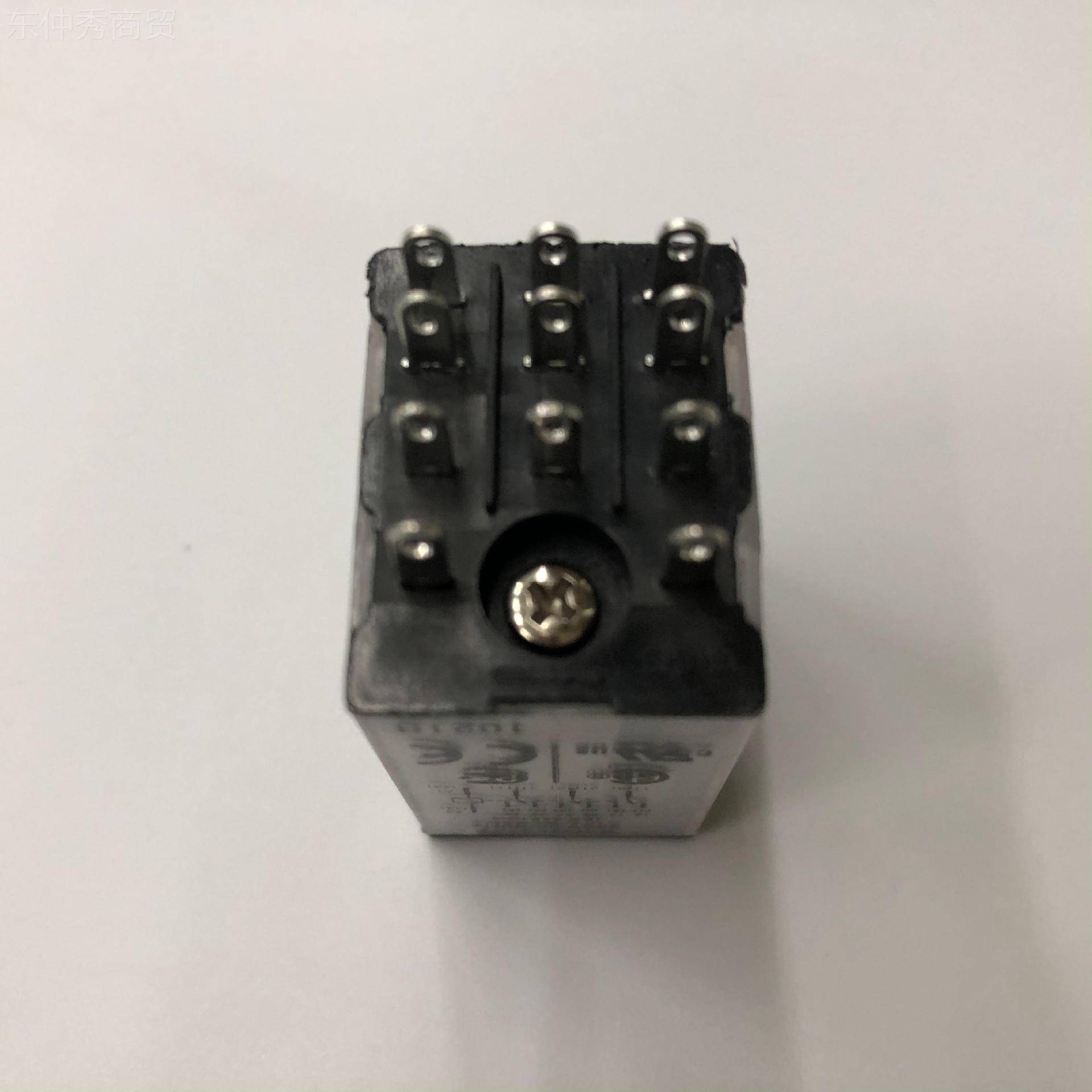 原装品RXM3A继B2中P7 AC230V Schn正eider插拔式小型间KZB电器