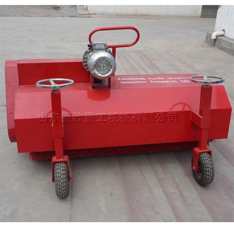 人造草坪梳草机 圆筒形毛刷草皮梳理机 自行式刷草机厂家供应