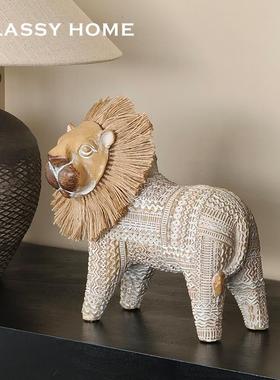小威尼狮北欧开运礼品动物摆件侘寂风艺术客厅书房卧室工艺装饰品