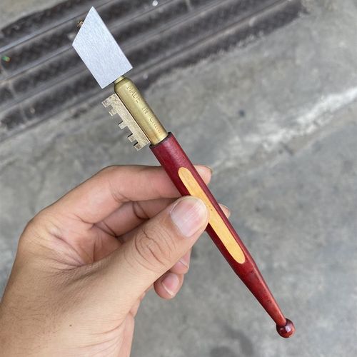 老式玻璃刀天然金刚石玻璃刀木柄薄玻璃用玻璃笔玻璃镜子切割工具