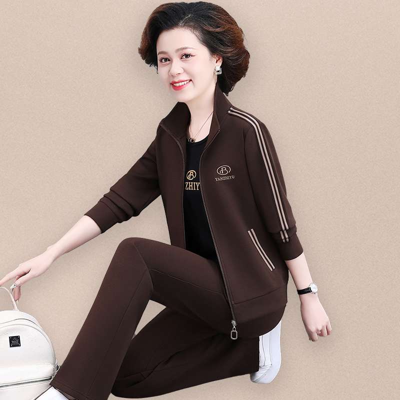 妈妈秋装外套2025新款时尚三件套女中老年春秋洋气休闲运动服套装