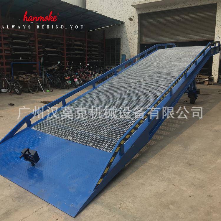 工厂鑫升集装箱装卸平台出口款15吨电动移动式液压登车桥产地货源