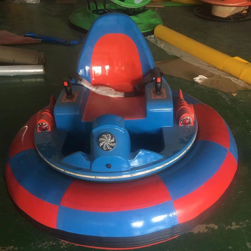 小型娱乐可定制电动碰碰车儿童碰碰车冰上碰碰车室内室外广场公园