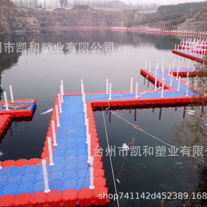 浮筒码头水上漂浮平台水上浮桥游船码头