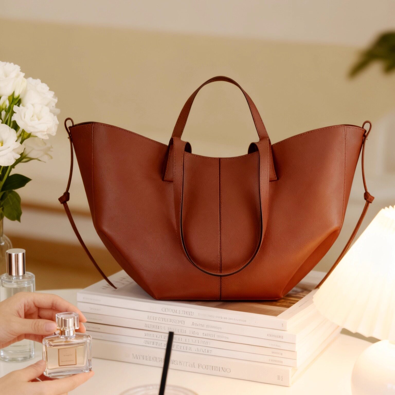 （明星同款）跨境翅膀包 牛皮手提包 水桶手提包 女包新款托特包