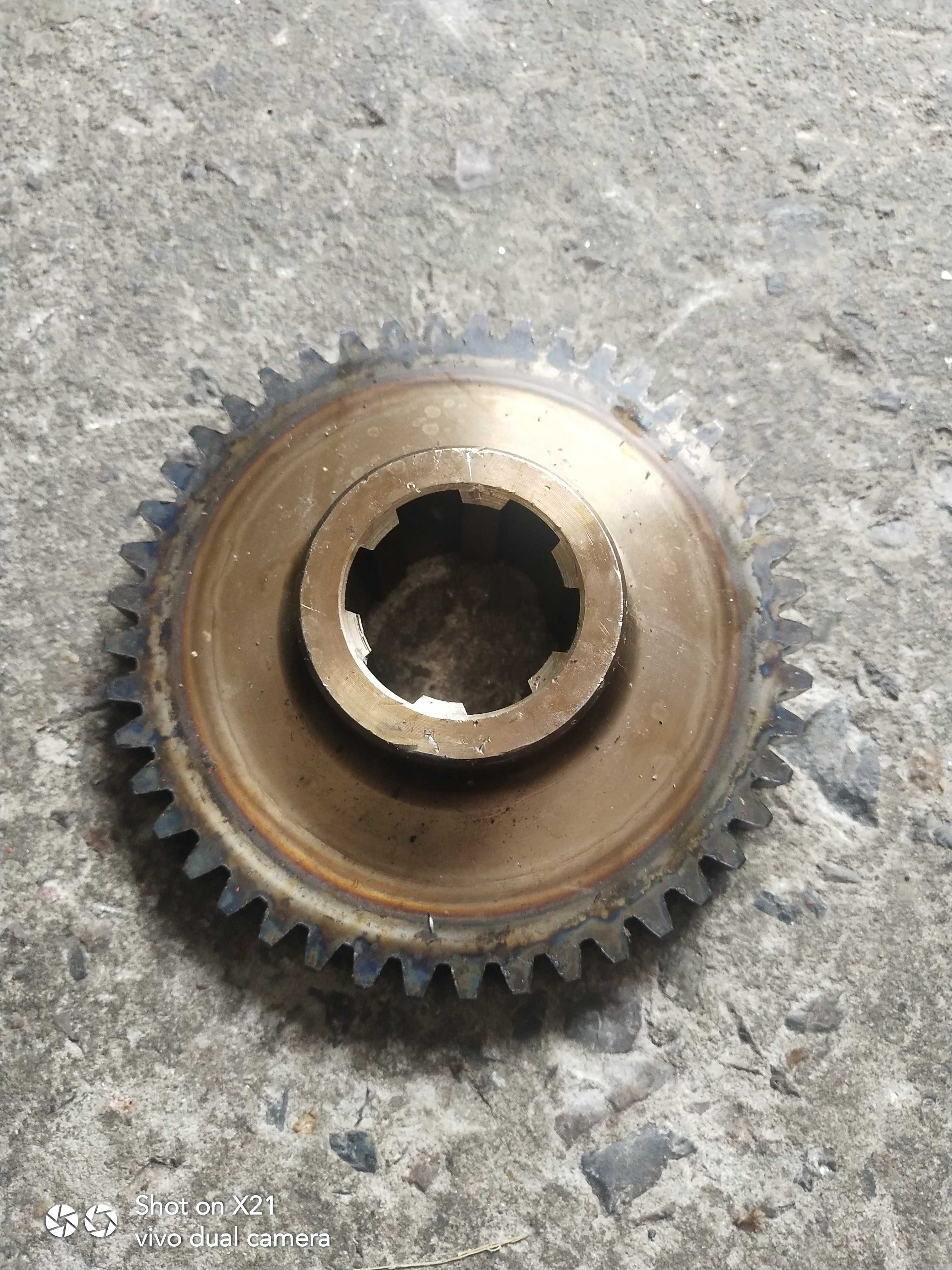 沈阳中捷Z35摇臂钻床501194齿轮Z45/M2.5花键6-35*10/L30