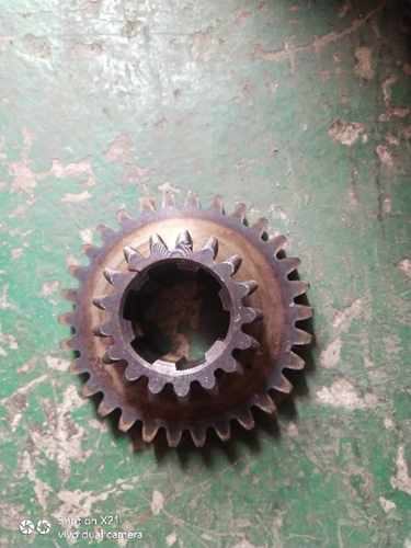 广州南方CN6140/6150B车床配件双联齿轮Z17/30/M3/6-35*10/L35