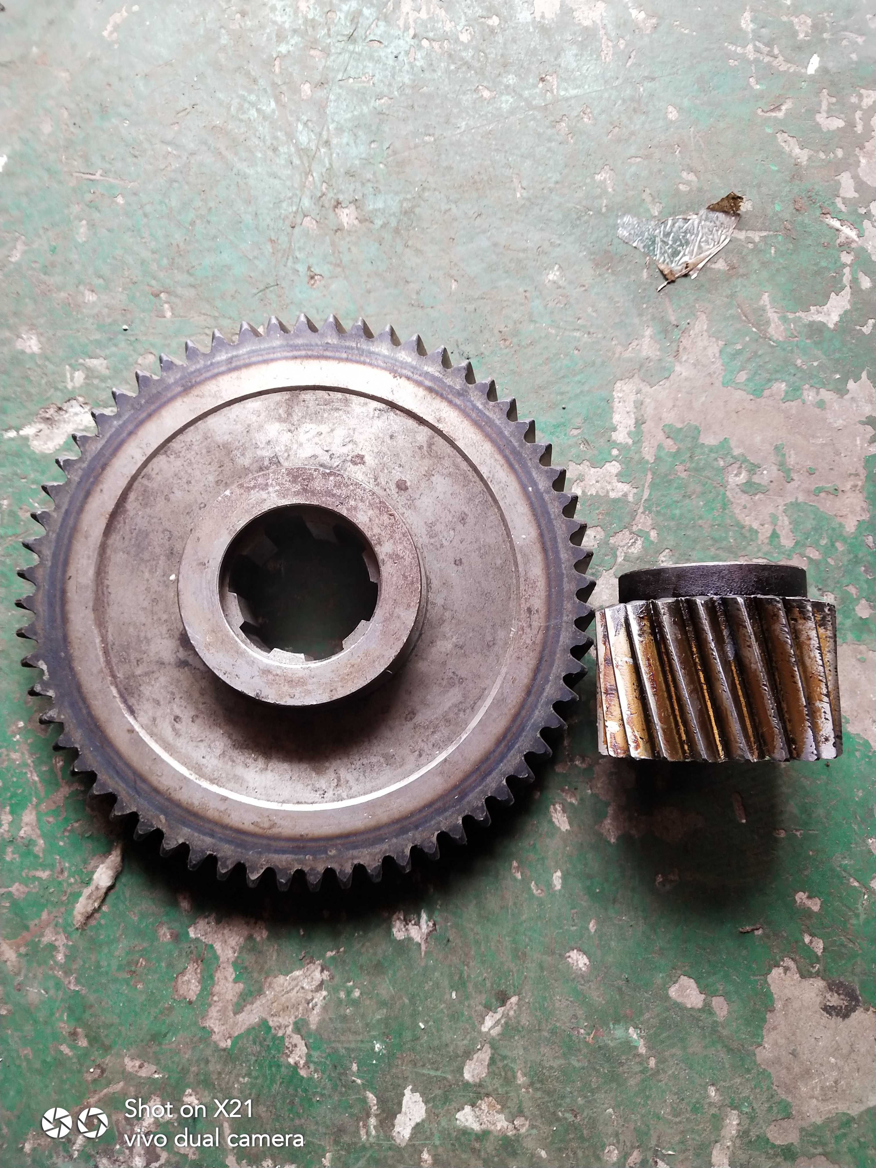 广州南方CN6140B/CN6150B车床拨叉齿轮斜齿轮机床配件Z60 Z20/M3