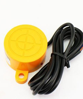 角柱形圆盘型LJP55M-25N1(N2,P1,P2,D1,D2,A1,A2)电感式接近开关