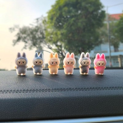 迷你公仔泡泡玛j特拉布布车载汽车中控台摆件装饰可爱卡通车内饰