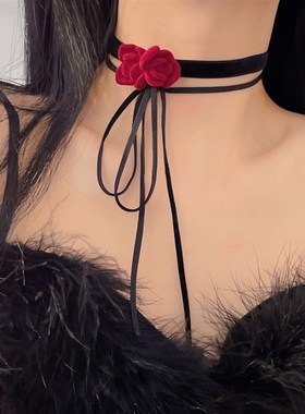 小众复古酒红色玫瑰花朵丝绒项链法式优雅性感绑S带锁骨链甜美项